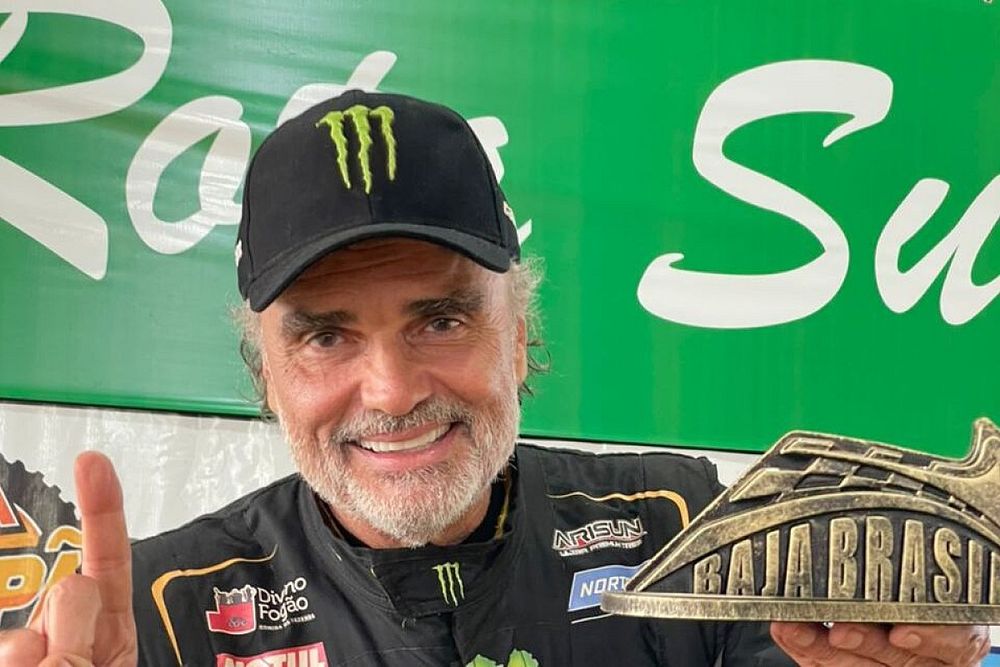Reinaldo Varela celebra vit&oacute;ria no Rally Rota Sudeste