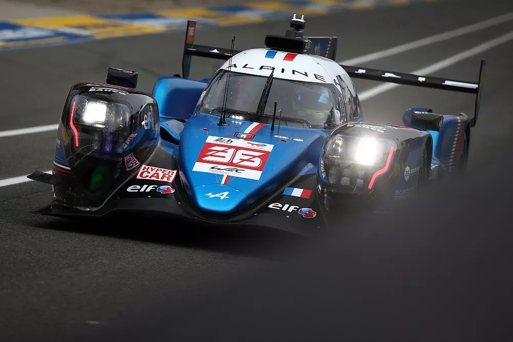 #36 Alpine ELF Team Alpine A480 Gibson Hypercar d'Andr&eacute; Negr&atilde;o, Nicolas Lapierre, Matthieu Vaxiviere 