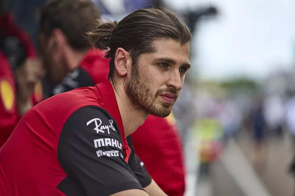 Antonio Giovinazzi, Ferrari reserve driver