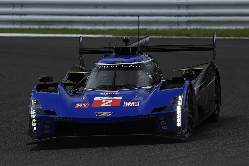 #2 Cadillac Racing Cadillac V-Series.R: Earl Bamber, Alex Lynn, Richard Westbrook