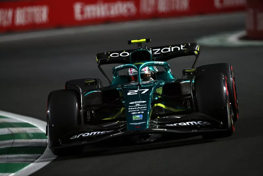 Nico Hulkenberg, Aston Martin AMR22