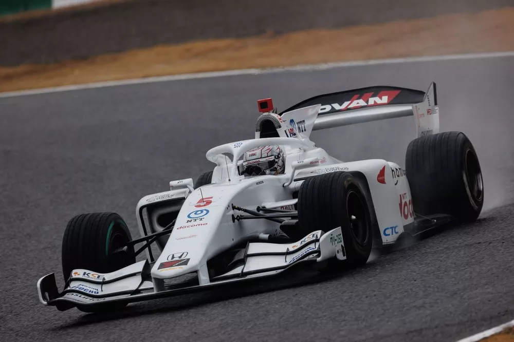 Tadasuke Makino, DOCOMO TEAM DANDELION RACING
