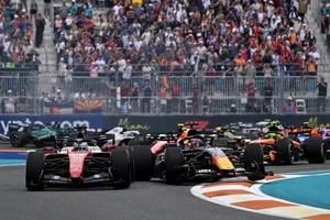 20年前の今日の話：キミ・ライコネンが17番グリッドから優勝……衝撃的