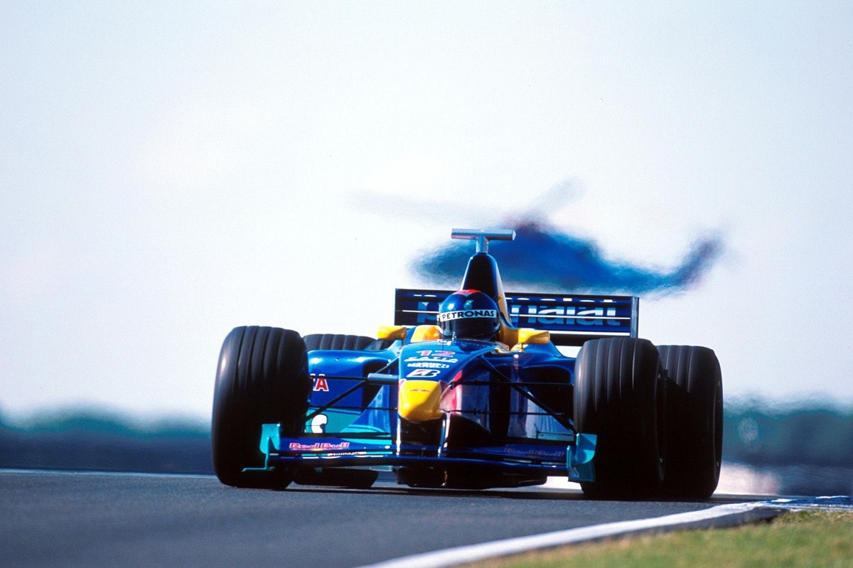 The F1 drivers with the most grand prix starts without a podium finish