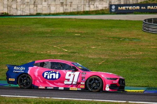 NASCAR Brasil: Dudu Barrichello crava a pole, mas abandona na terceira volta de Interlagos