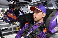 Hamlin abre como el m&aacute;s r&aacute;pido en Charlotte y Su&aacute;rez en s&eacute;ptimo