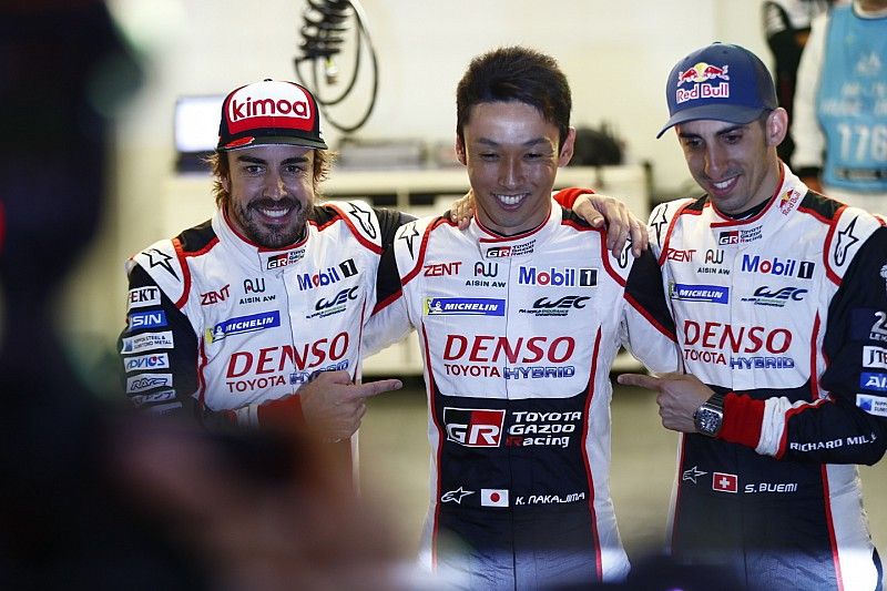 Pole position para el #8 Toyota Gazoo Racing Toyota TS050: S&eacute;bastien Buemi, Kazuki Nakajima, Fernando Alonso