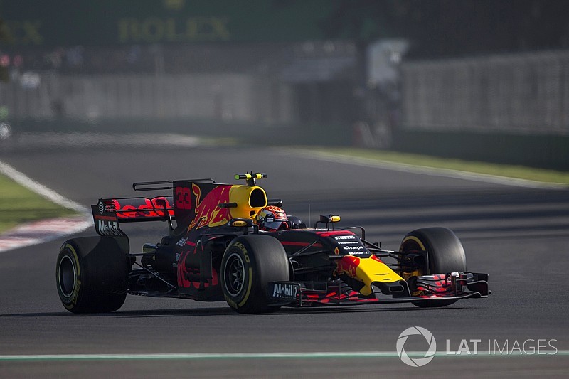 Verstappen lidera apertado terceiro treino livre no México