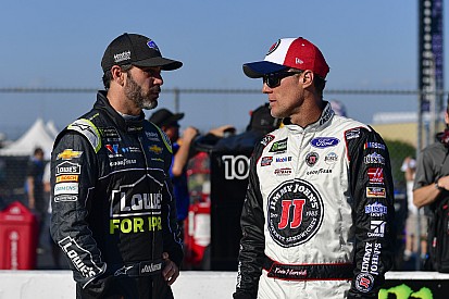 Harvick calls Johnson "one of the most disrespected great drivers"