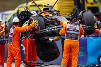Los choques de Checo P&eacute;rez suman "presi&oacute;n" al desarrollo de Red Bull, dice Horner