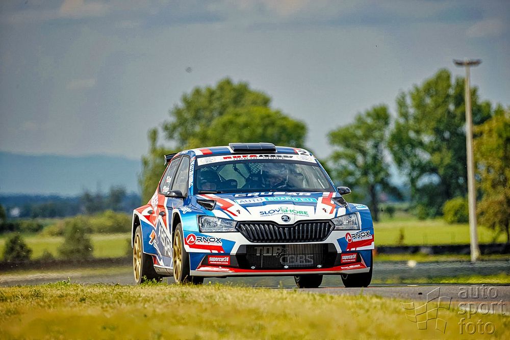 Grzegorz Grzyb, Michał Poradzisz, Skoda Fabia R5