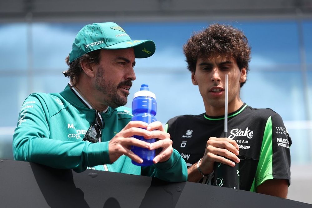 Fernando Alonso, Aston Martin Racing, Gabriel Bortoleto, Sauber