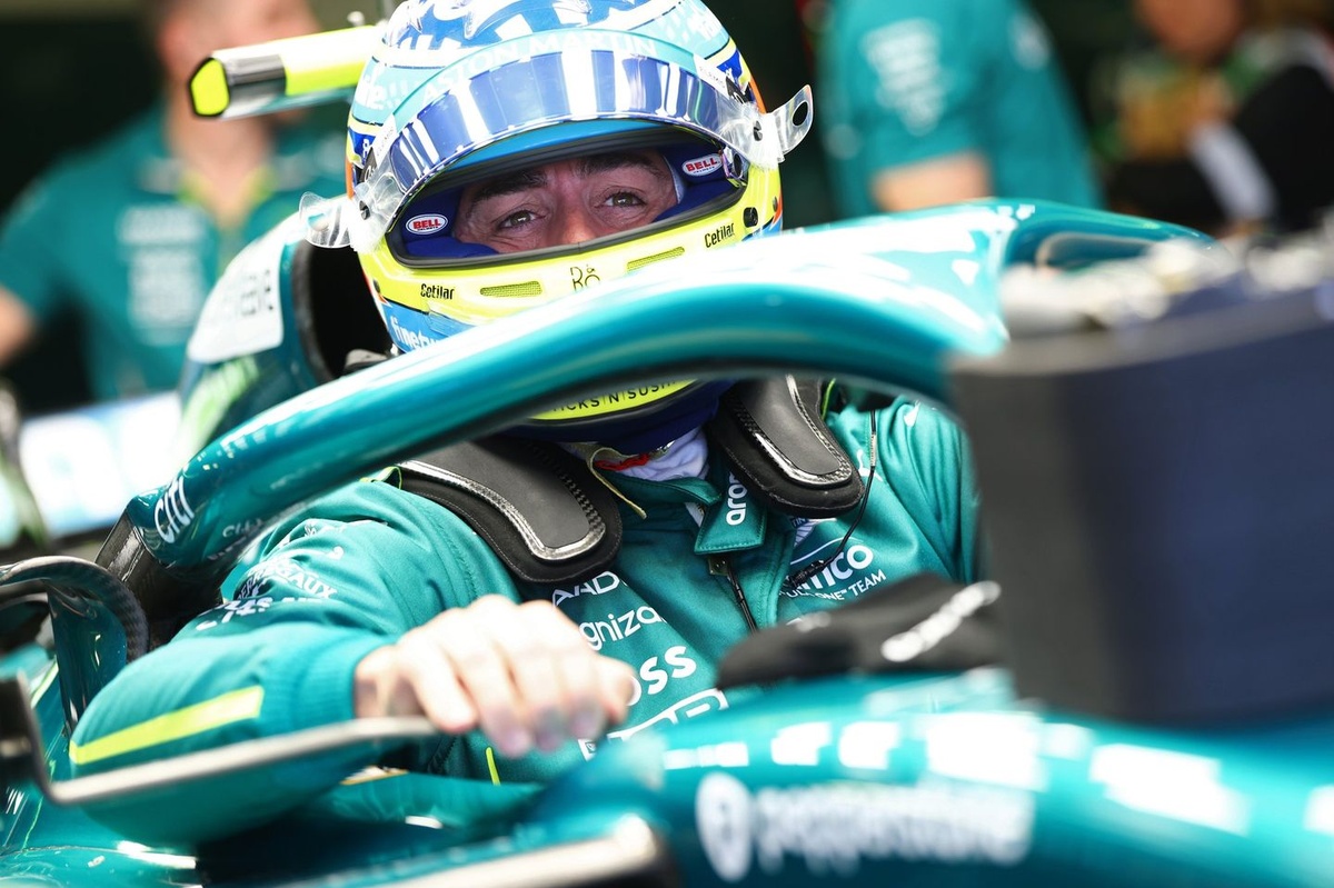 Alonso : "On verra l'année prochaine si Newey comprend mieux"