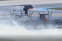 VÍDEO: Moto de Acosta voa e quase acerta cinegrafista da MotoGP em incidente na Hungria