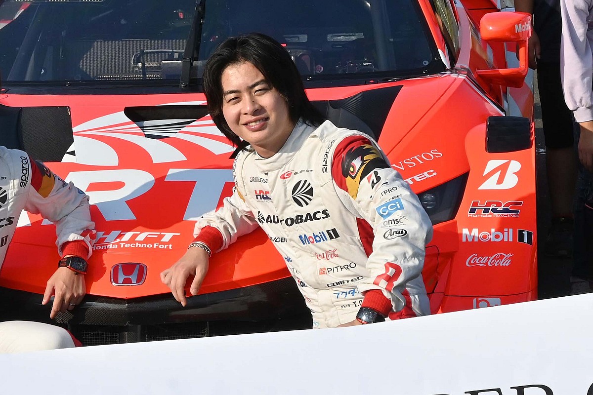 スパーク TGM Grand Prix SF23 大湯都史樹 直筆サイン入り。 hiroki-otsu-tgm-grand-prix-1.jpg