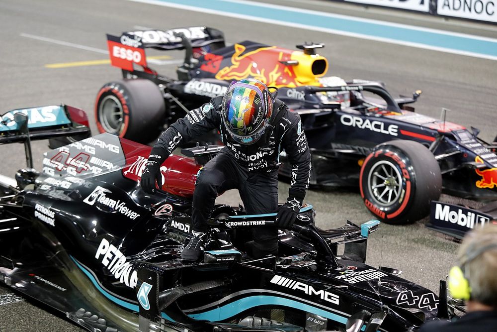 Lewis Hamilton, Mercedes, arrives on the grid after Qualifying in second