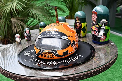 Képeken Max Verstappen születésnapi bulijaa az Orosz Nagydíjon