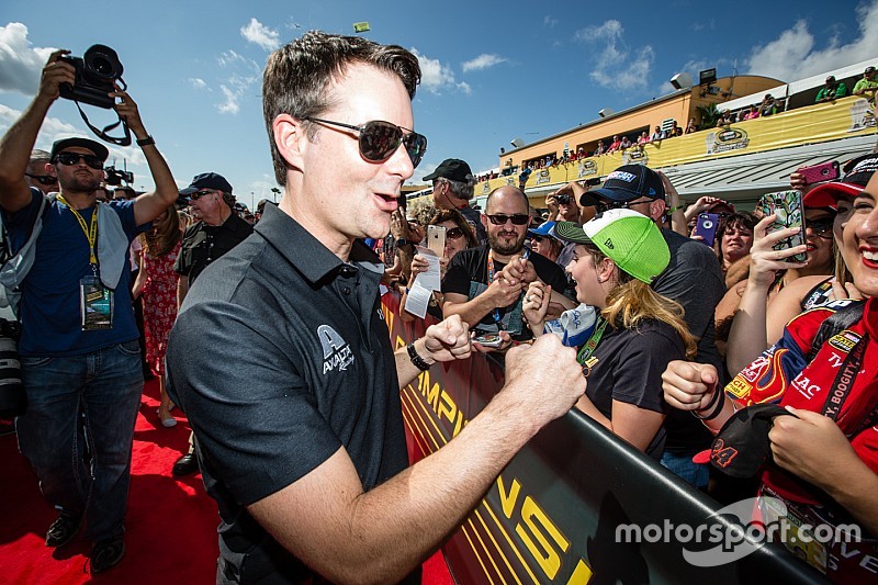 Jeff Gordon's advice to drivers: Fans want to see the 'true you'