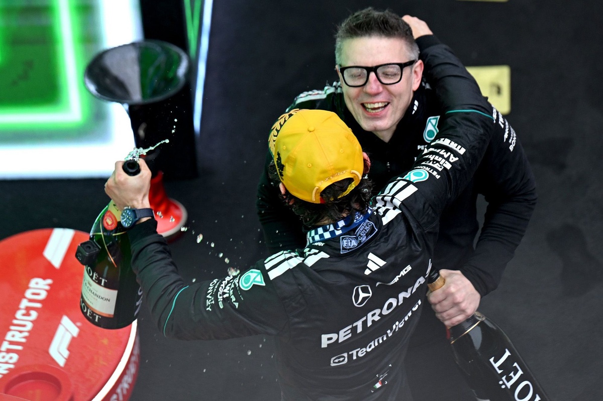 Bono: "Antonelli tiene ese talento que he visto a Hamilton y Schumacher"