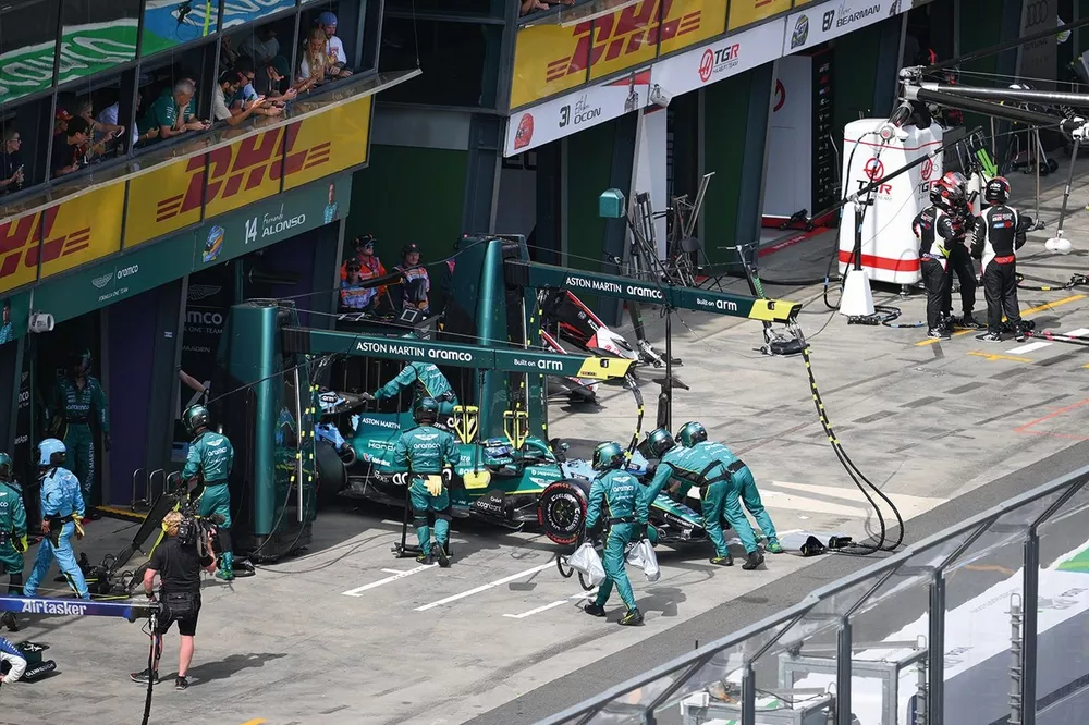 Fernando Alonso, Aston Martin Racing