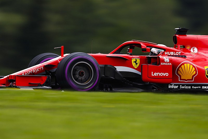 Vettel aan kop in laatste training Oostenrijk, technisch probleem bij Verstappen
