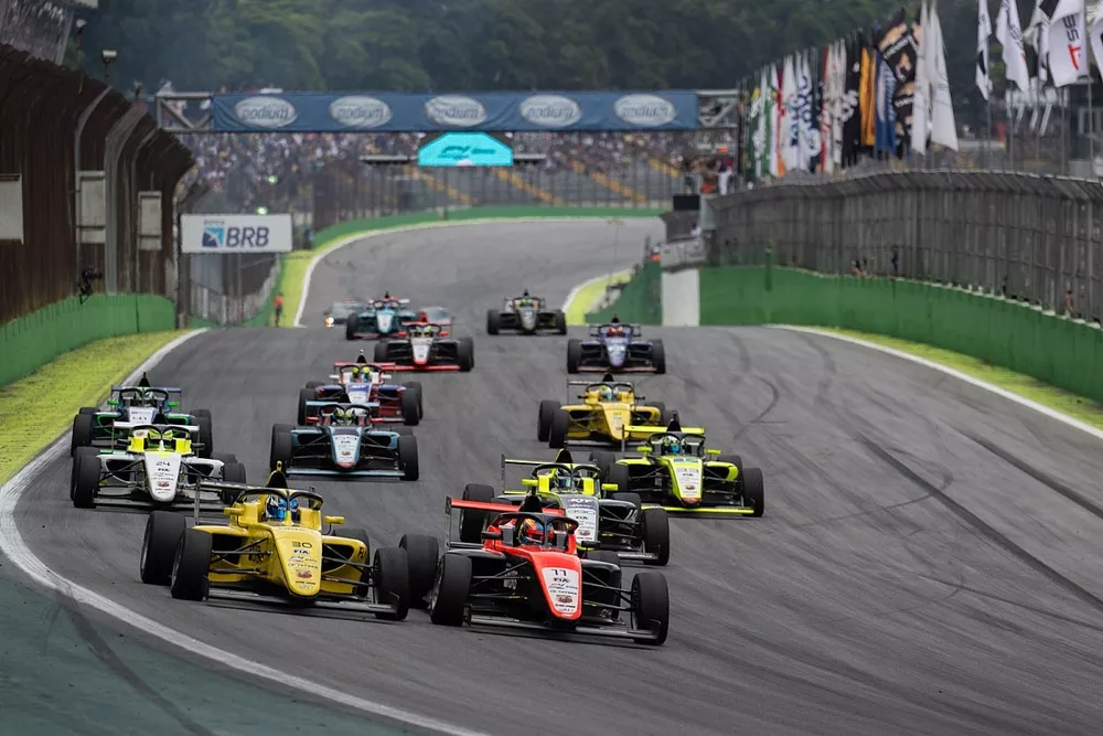 F&oacute;rmula 4 far&aacute; a prova preliminar da F&oacute;rmula 1 em Interlagos
