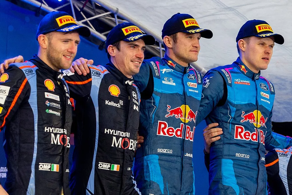 Podio: Vincitori Ott T&auml;nak, Martin J&auml;rveoja, M-Sport Ford World Rally Team Ford Puma Rally1, secondo posto Craig Breen, James Fulton, Hyundai World Rally Team Hyundai i20 N Rally1, terzo posto Thierry Neuville, Martijn Wydaeghe, Hyundai World Rally Team Hyundai i20 N Rally1