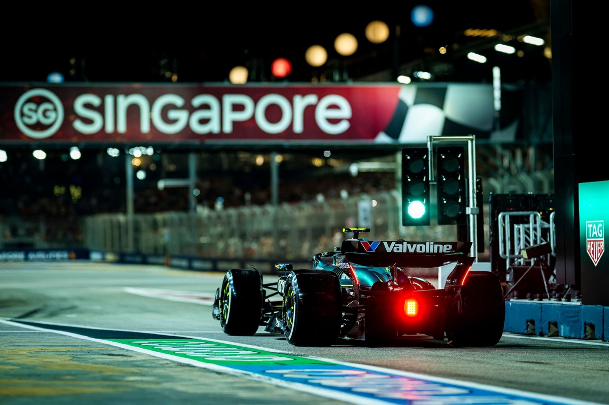 F1 Singapore Grand Prix – Start time, starting grid, how to watch, & more