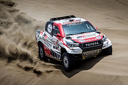 Auftakt der Rallye Dakar 2019: Al-Attiyah holt vor Sainz den Tagessieg