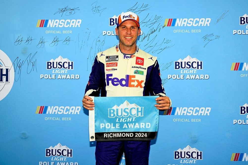 Denny Hamlin, Joe Gibbs Racing, FedEx Rewards Toyota Camry
