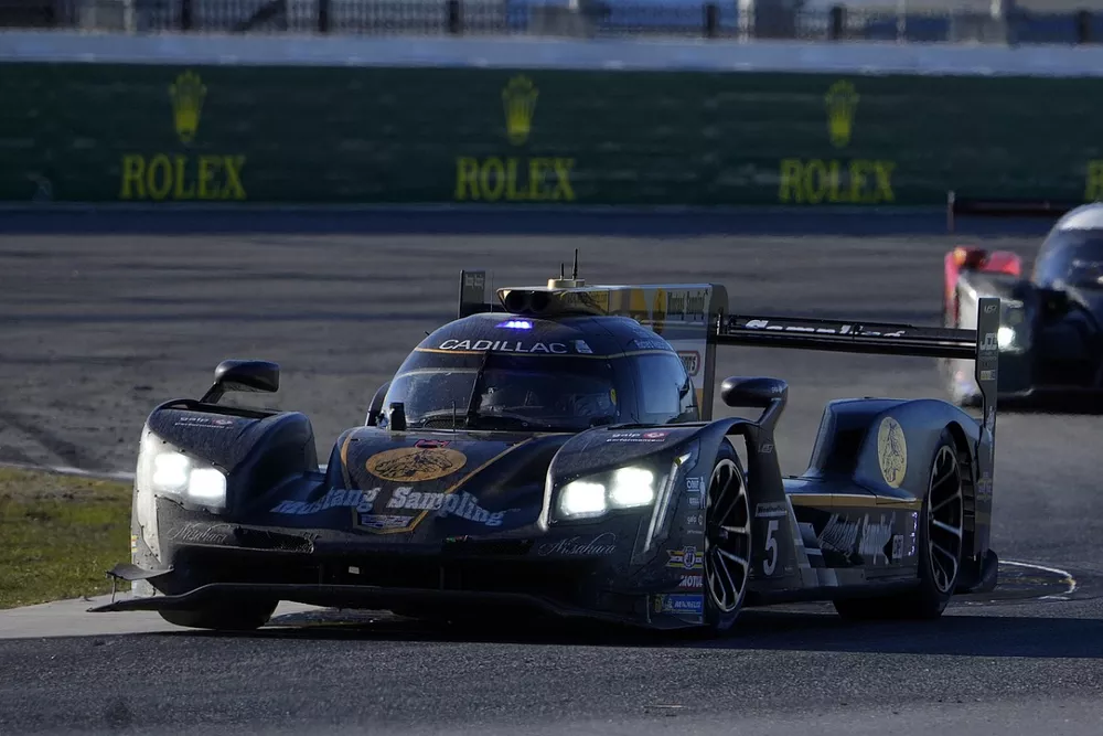 #5 JDC Miller MotorSports Cadillac DPi: Tristan Vautier, Richard Westbrook, Loic Duval, Ben Keating