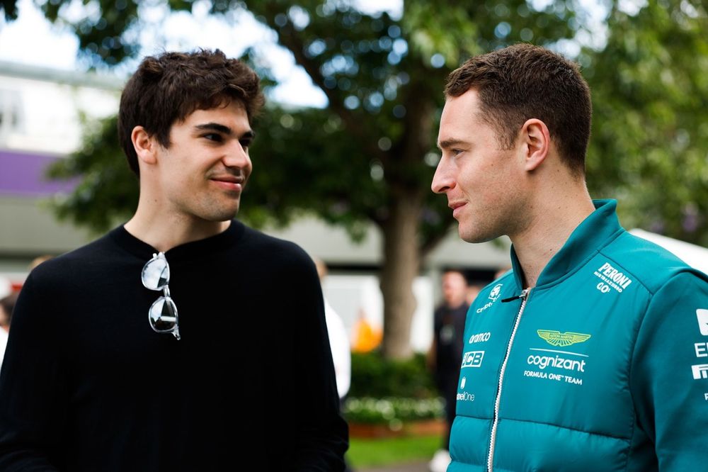 Lance Stroll, Aston Martin F1 Team y Stoffel Vandoorne, piloto reserva de Aston Martin F1 Team 
