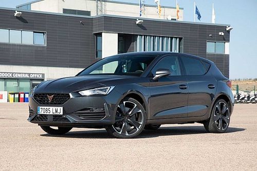 CUPRA León e-HYBRID: a las carreras con un híbrido enchufable