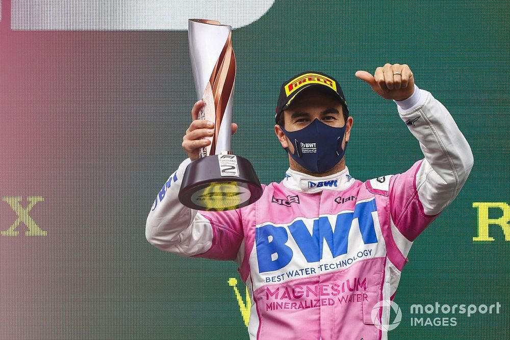 Podio: segundo lugar Sergio P&eacute;rez, Racing Point