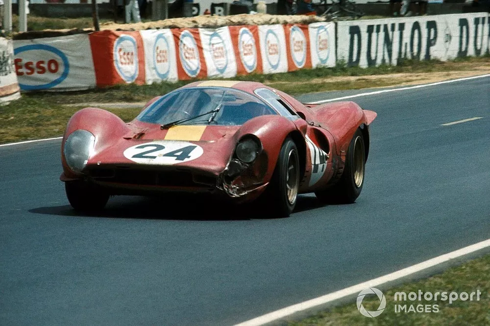 Willy Mairesse, Jean Beurlys, Ferrari 330 P4