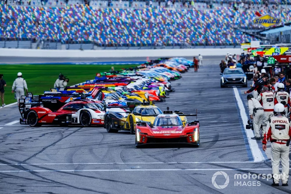 #31 Action Express Racing Cadillac V-Series.R: Pipo Derani, Jack Aitken, Tom Blomqvist, #01 Chip Ganassi Racing Cadillac V-Series.R: Renger van der Zande, Sebastien Bourdais, Scott Dixon, Alex Palou, #7 Porsche Penske Motorsport Porsche 963: Dane Cameron, Felipe Nasr, Matt Campbell, Josef Newgarden