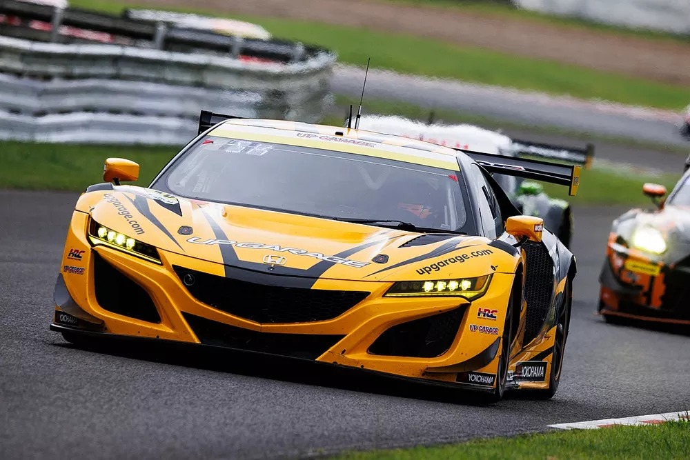 Takashi Kobayashi, Shun Koide, #18 UPGARAGE NSX GT3