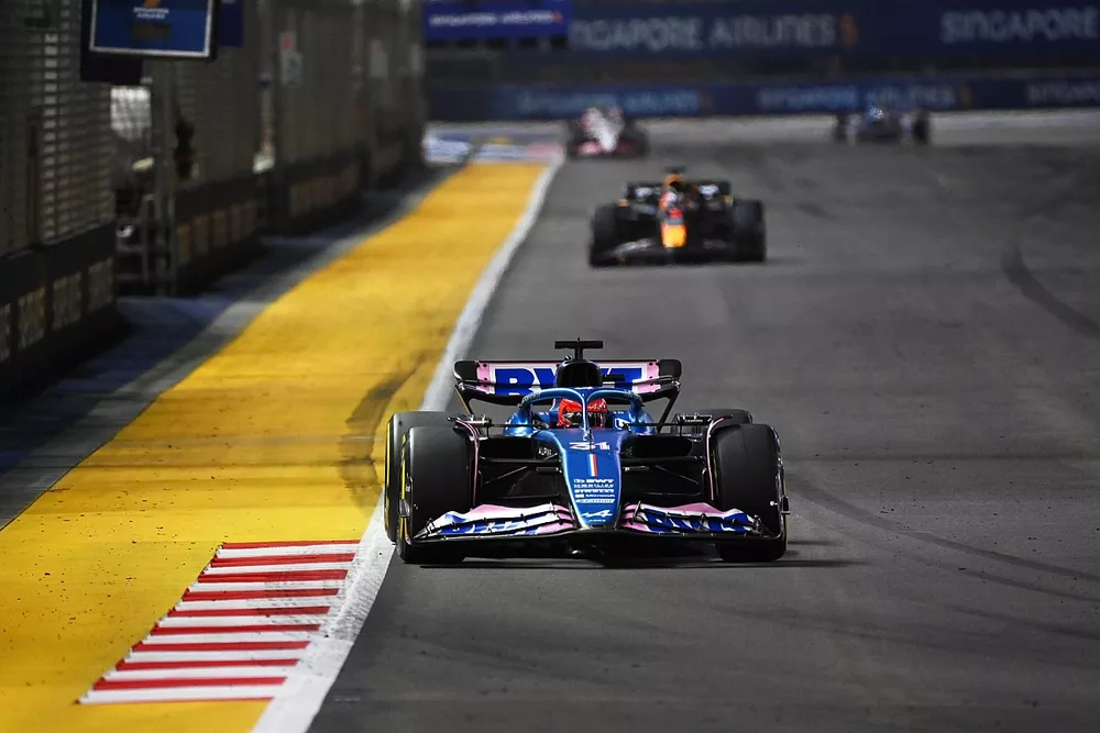 Esteban Ocon, Alpine A523, Max Verstappen, Red Bull Racing RB19