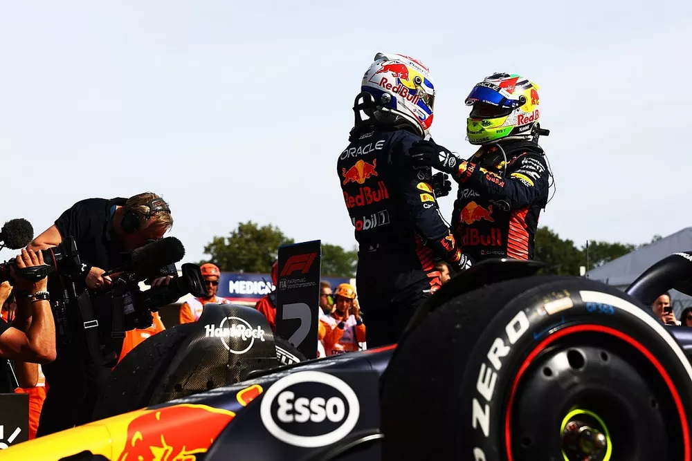 Max Verstappen, Red Bull Racing, Sergio Perez, Red Bull Racing