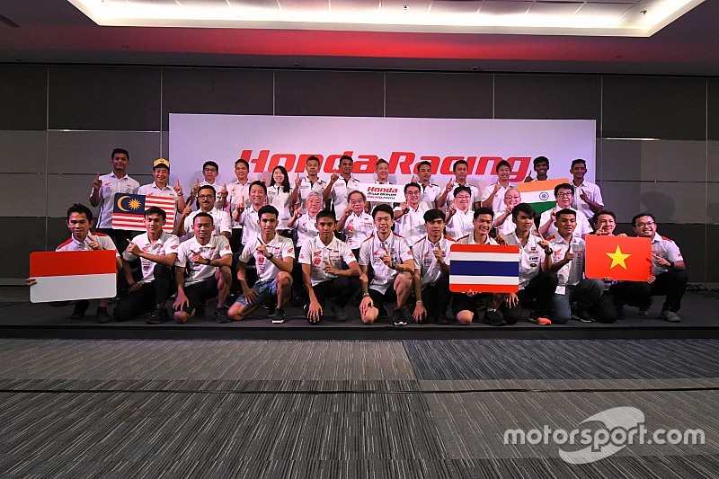 Honda turunkan pembalap tunggal di ASB1000