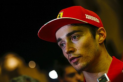 Leclerc nem érez nyomást a Ferrari és Vettel miatt