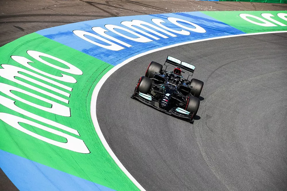 Lewis Hamilton, Mercedes W12