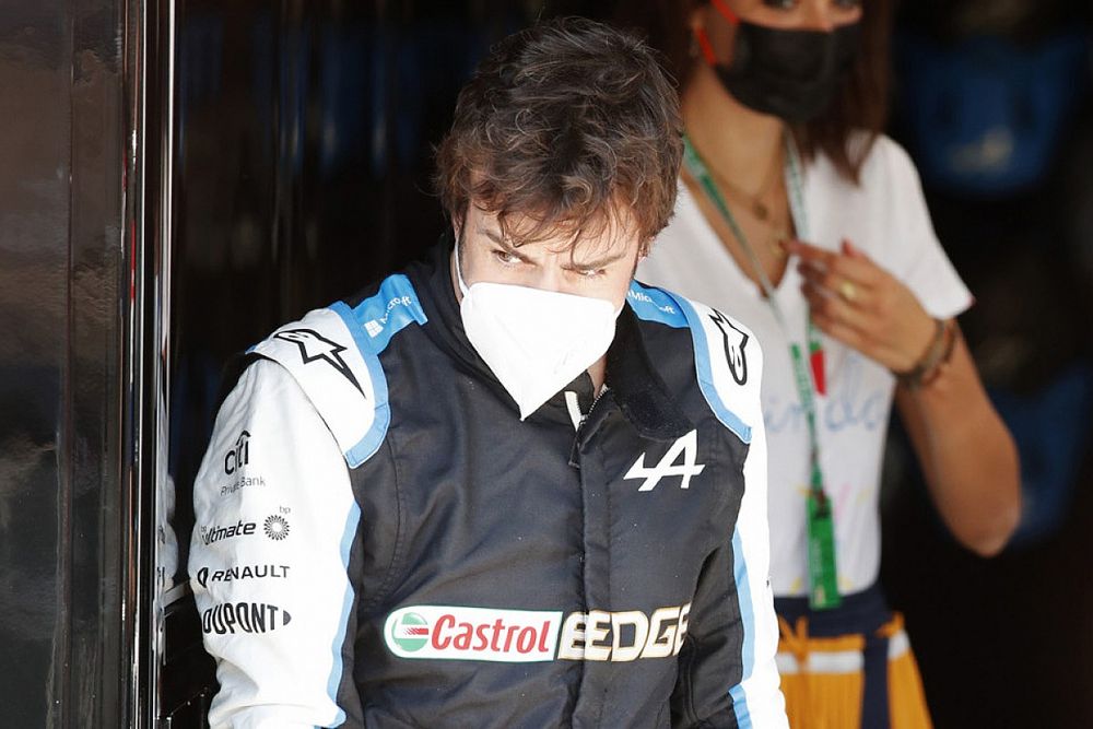 Fernando Alonso, Alpine F1, y su pareja Linda Morselli