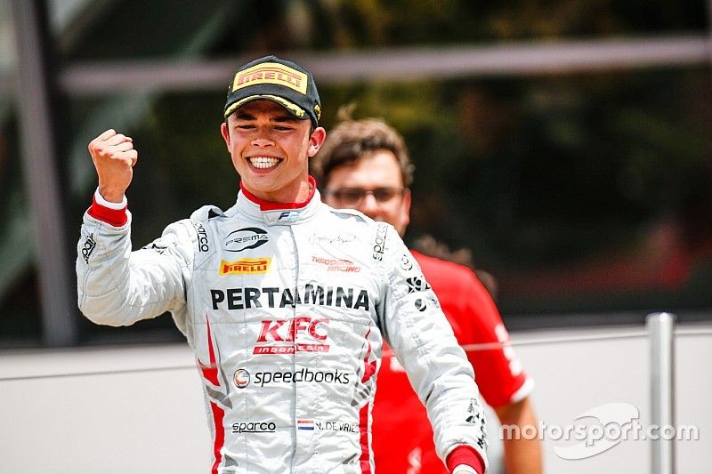 Ganador de carrera Nyck De Vries, PREMA Racing