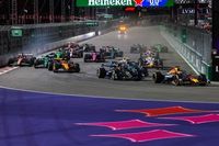 La FIA defiende la pol&eacute;mica salida a pista de un comisario en Las Vegas