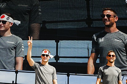 McLaren, Button'ın 2018'de takım elçisi olmasını istiyor