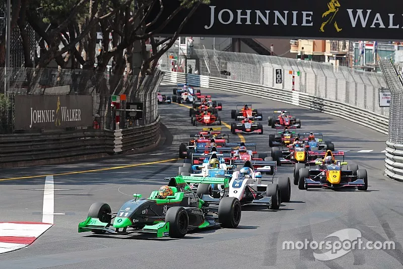 D&eacute;part de la Course 2 &agrave; Monaco