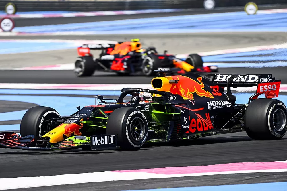 Max Verstappen, Red Bull Racing RB16B, Sergio Perez, Red Bull Racing RB16B