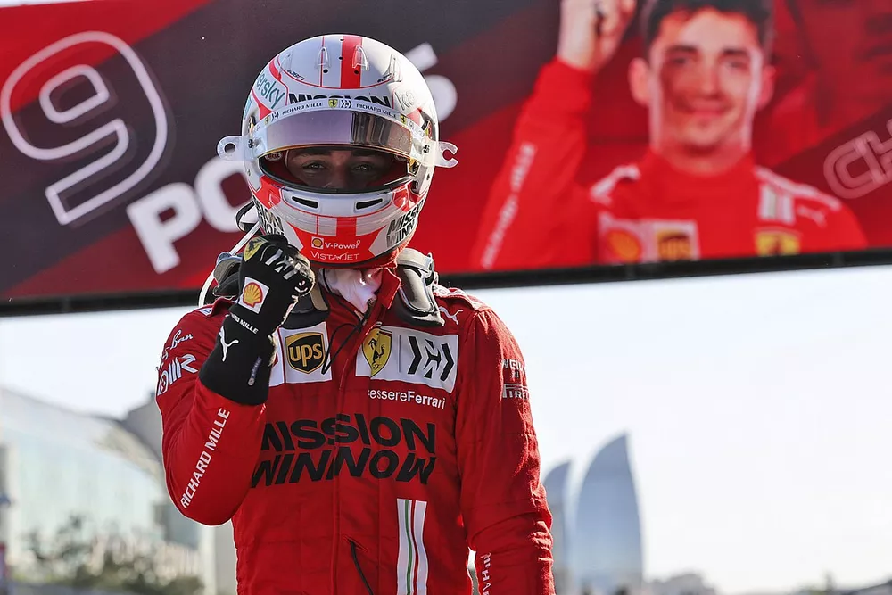 L'auteur de la pole position Charles Leclerc, Ferrari