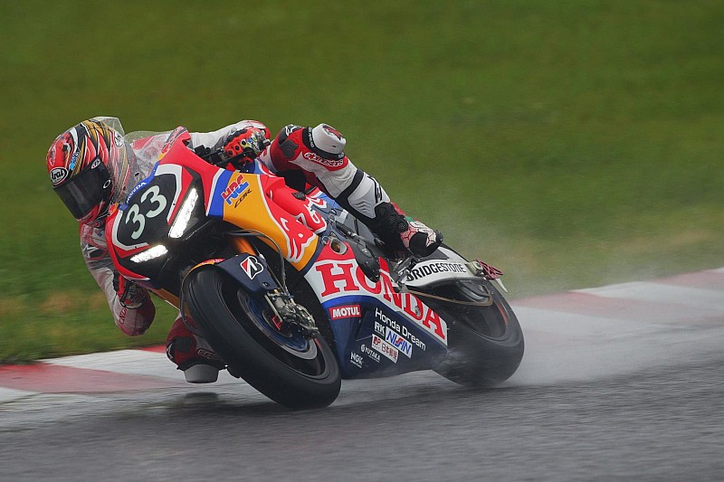 レッドブル+日本郵便カラーのHRCマシン初披露:鈴鹿8耐合同テスト
